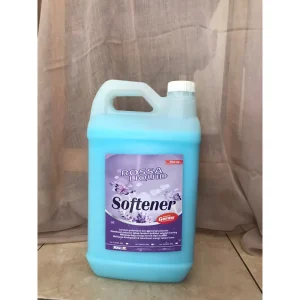 rossa softener pelembut dan pewangi pakaian isi 5 liter aroma laundry